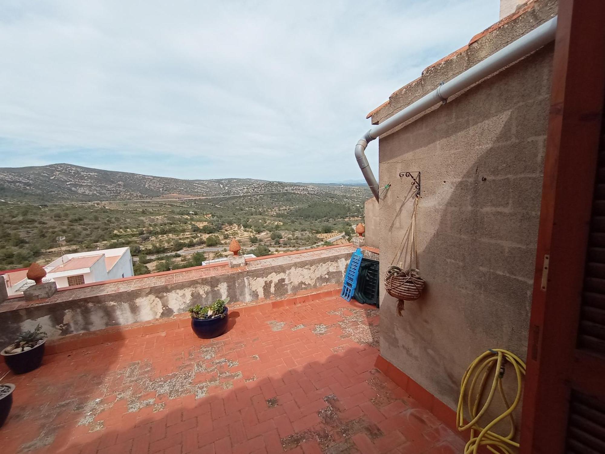 Tranquil And Spacious Townhouse In Historical And Picturesque Cervera Del Maestre Dış mekan fotoğraf